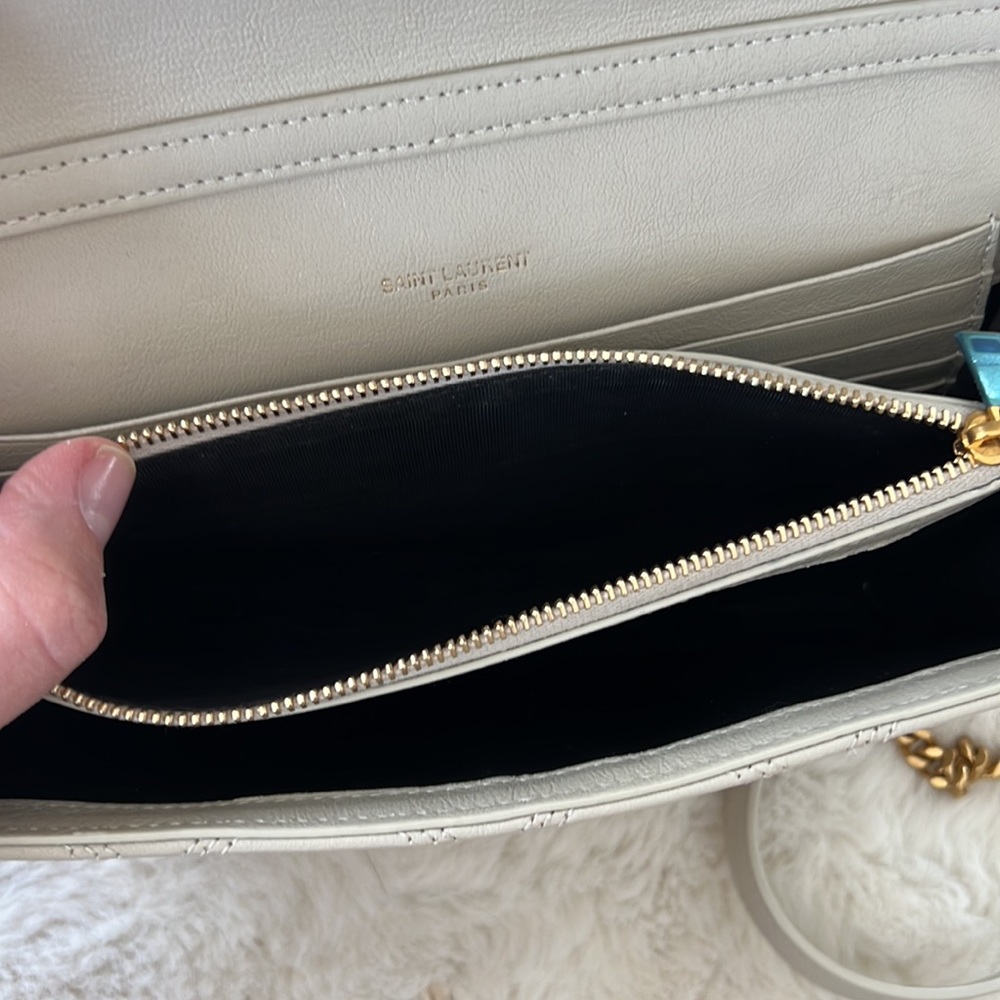 Ysl Becky bag like new/great condition - Picture 13 of 17